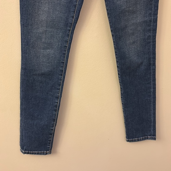 Joe’s Jeans HighRise Ankle Skinny in Athen wash Size 26 - Picture 3 of 9